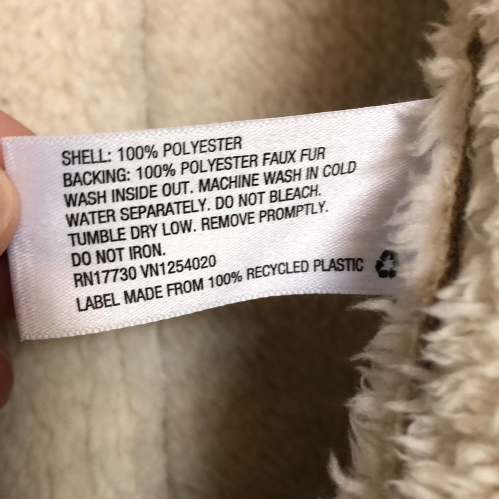 Tan vest - Picture 7 of 7